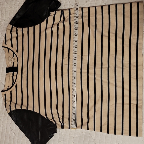 J.CREW - Baseball Style Top - Picture 9 of 9